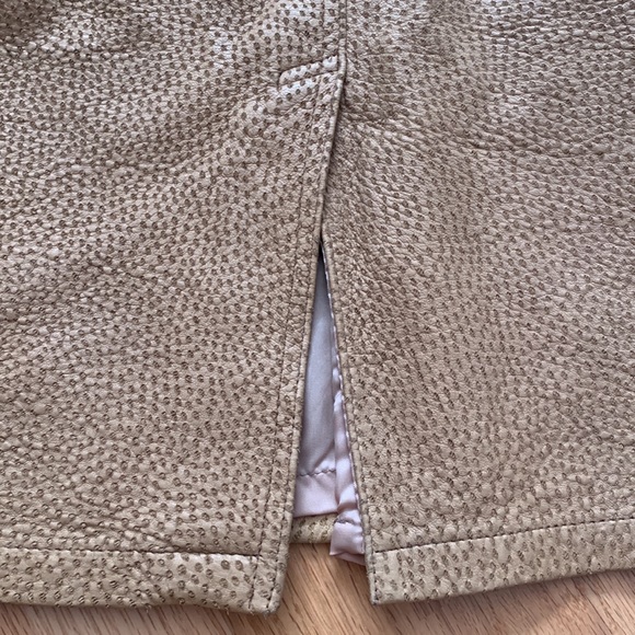 Real ‘Ostrich’ leather skirt with pockets - Picture 7 of 16